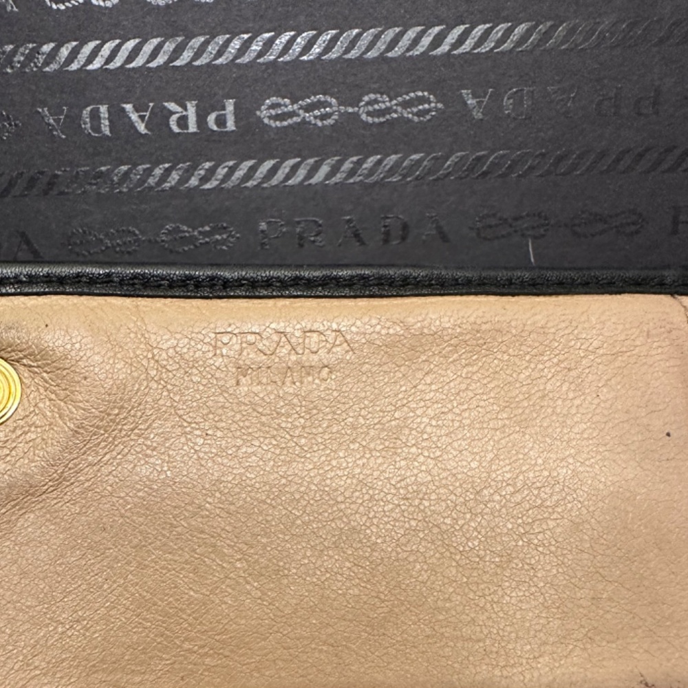 PRADA Wallet - Picture 5 of 7